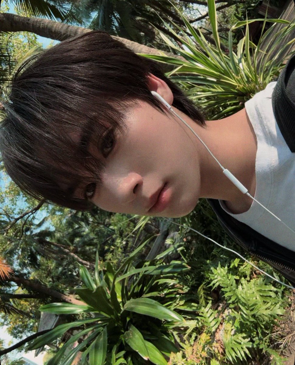 chira_patt's tweet image. แดดแรงจังเลยย🌅
 #chira_patt