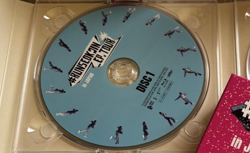 VocalKingKim's tweet image. The CDs have Jin running accross the stage printed on them 😭😭😭😭😭😭😭😭😭😭😭😭😭😭😭😭😭😭😭😭😭😭😭😭😭😭😭😭😭😭😭😭😭😭😭😭😭😭😭😭😭😭😭😭😭😭😭😭

So thoughtful &amp;amp; creative this is so Jin #RUNSEOKJIN_epTOUR_JAPAN