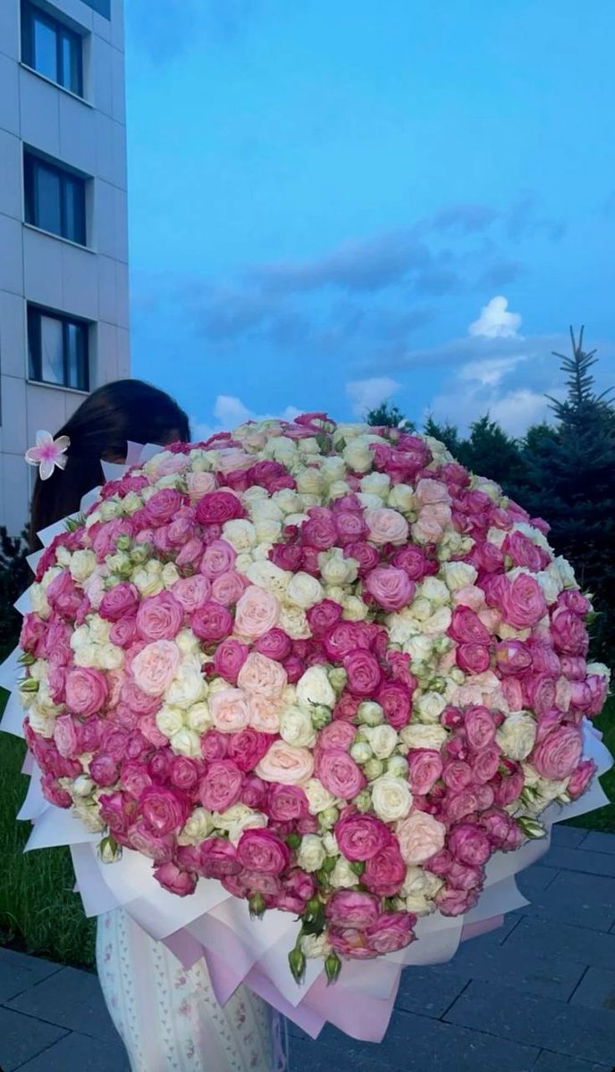 Flowers Life tweet media