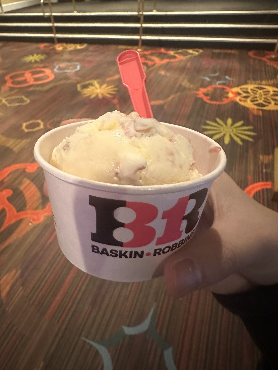 同卓した日本人のお兄さんがアイス奢ってくれた🍨
まさかのXで何度も見たことある人でびっくりした笑

<a href="/NSY_poker_meta/">Nsy</a>