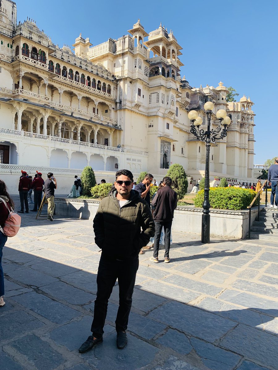 rc070707's tweet photo. City palace Udaipur #Udaipur https://t.co/kmBjwHnJb2