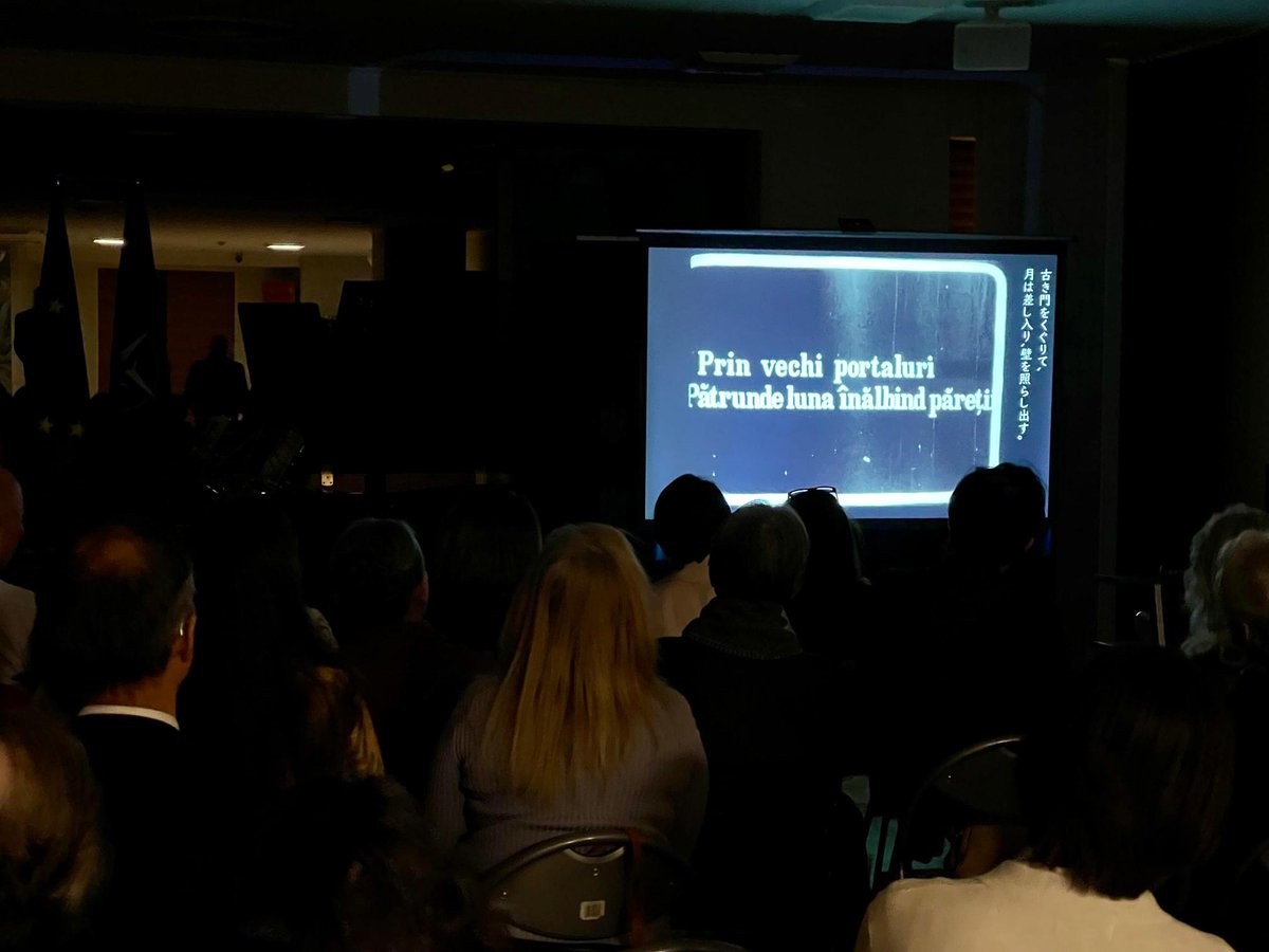 AmbRaetchi's tweet image. ルーマニア文化学院東京支部の尽力により、ルーマニア大使館で、文化イベントを開催いたしました。ドキュメンタリー映画「エミネスク・ヴェロニカ・クレアンガ」（1914年制作、オクタヴ・ミナル監督）の上映は、2025年に「宵の明星…