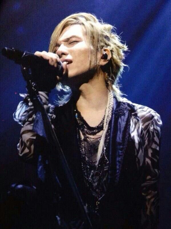 indocurrysukida's tweet photo. yasu🍒Happy Birthday 🍒🎂

会えなくても毎日yasuの曲を聴いて、
どんな時もyasuに支えられ��います🤍

yasuは私の救世主(メシア)です🖤

ずっとずっと待っています。

yasuが素敵な誕生日を過ごせていますように。
愛してない❤️🍒
#yasu性誕祭 
#acidblackcherry
#51ちゃい https://t.co/Lc2xVyBTk2