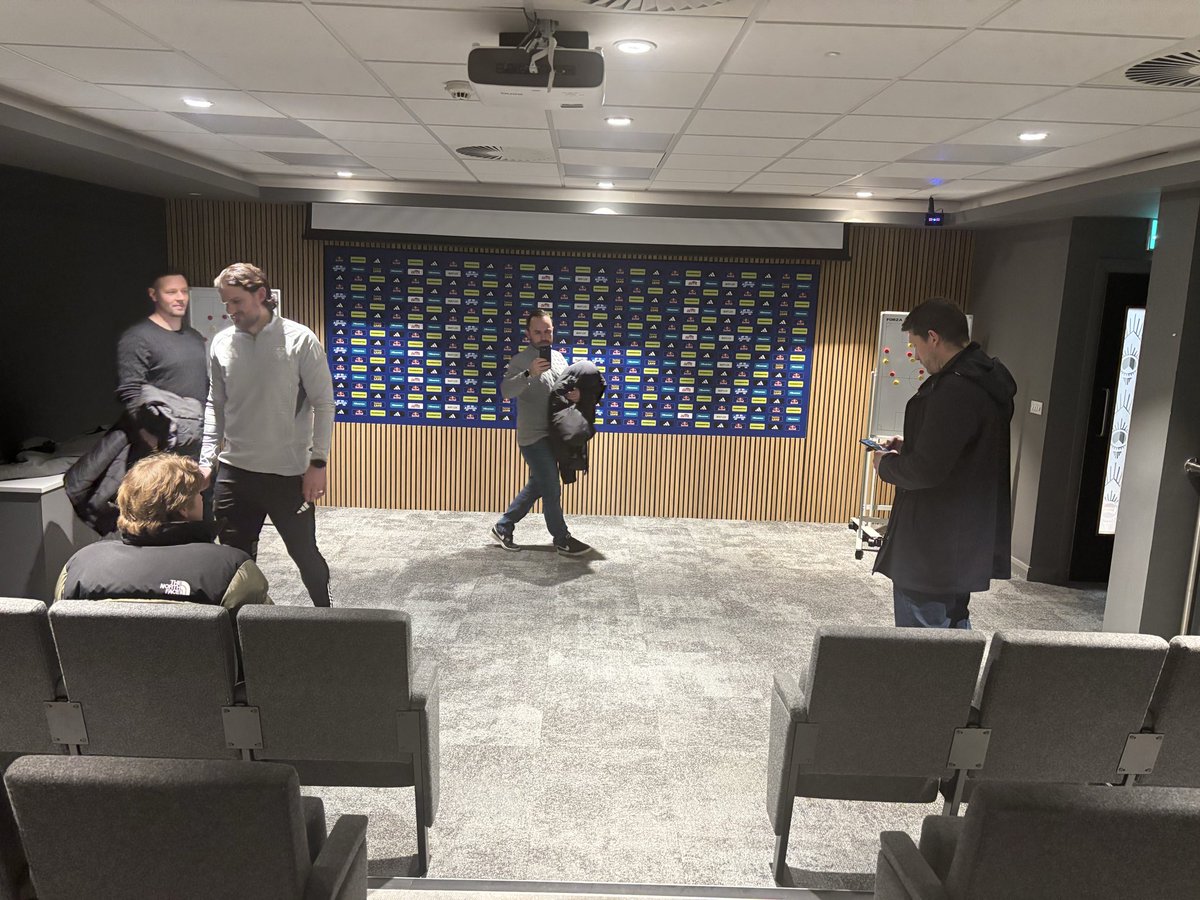 saevar petursson tweet media