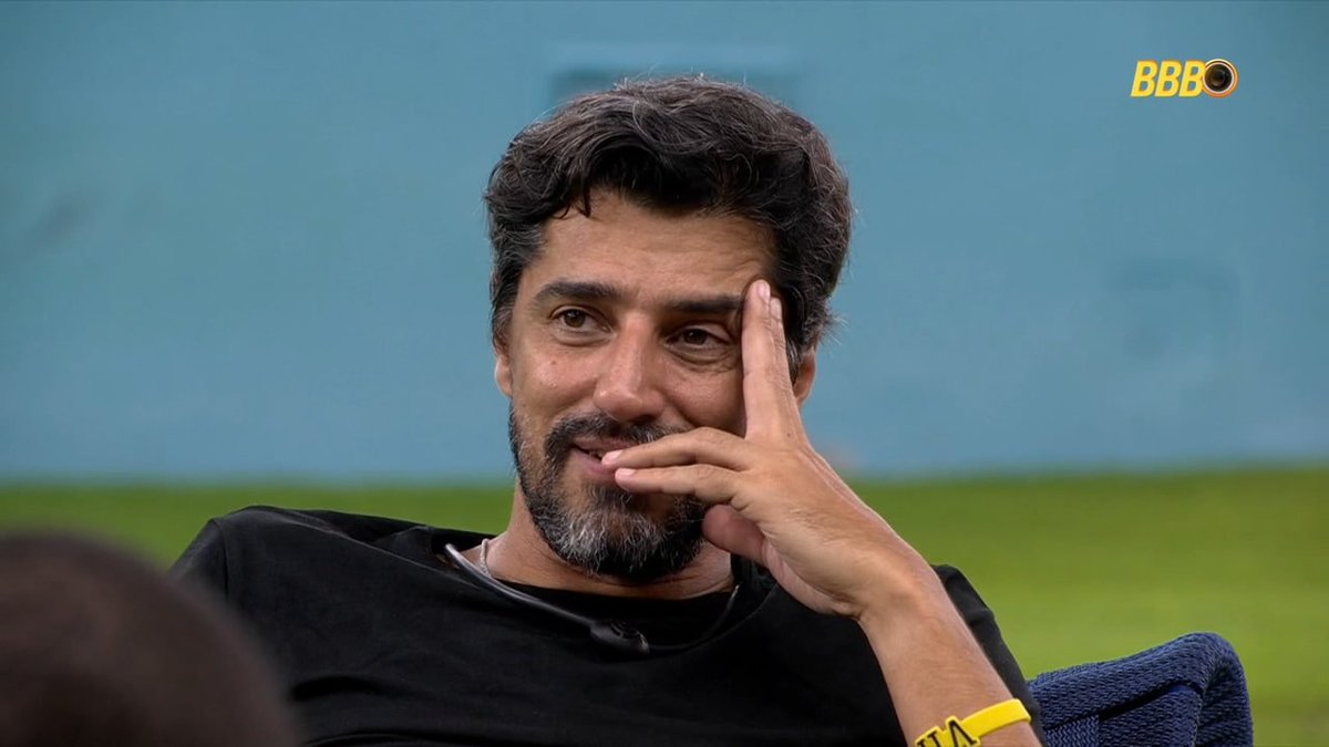 canalantenados's tweet image. 👀 Matheus: "Será que botaram gente casada de propósito?"

Cowboy: "Rapaz, eu vejo gente aqui dentro que, se apertar, entrega… mas vou ficar quieto. Fica olhando festa que neguinho fica ali…"

Capetinha: "Acho que não."

Cowboy: "As meninas tão bem comportadas. Na hora que o…