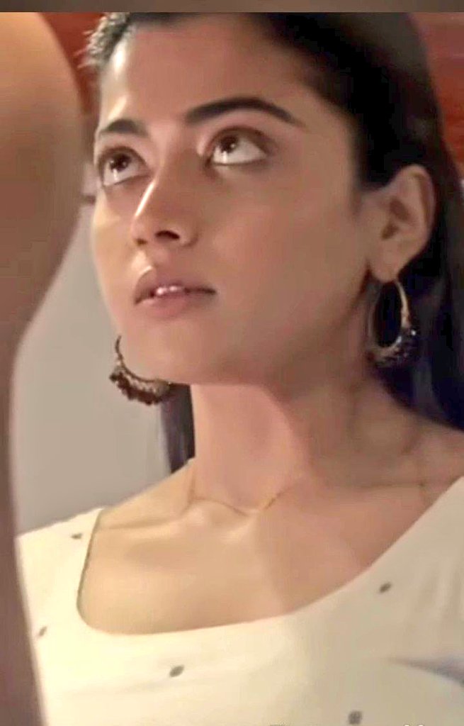 RukminiSissy03's tweet photo. Pic1:sissy me got caught by rommie in hostel room while doing cd.
Pic2:me looking into his eyes while he was coming onto me,iam asking what r u doing while he running his hands around my waist.
Pic3:me after sometime getting on my knees and opening it (IYKYK) https://t.co/aZmmJAZ3gS
