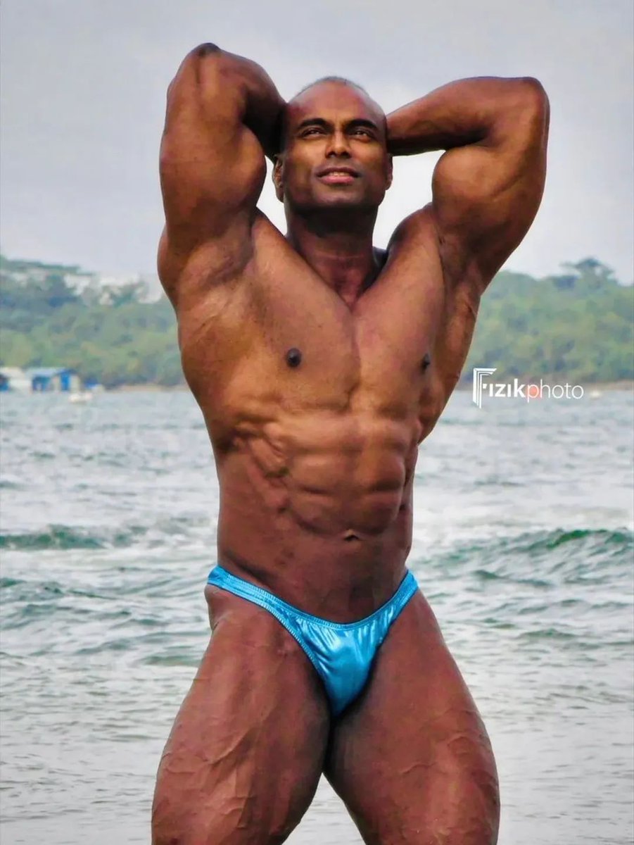 DestroyerDharma's tweet photo. Titan at The Beach
Which is your favourite shot?? Share it in the comments!
We did some sexier shots too π«£ Those will be shared in due time π€
π· @fizikphotoig
#MrSingapore #bodybuilding #abs #sixpack #beachphotography #MUSCLEMODEL #lean #muscleguy #beachguy #darkguy https://t.co/Lf0WZTgEJr