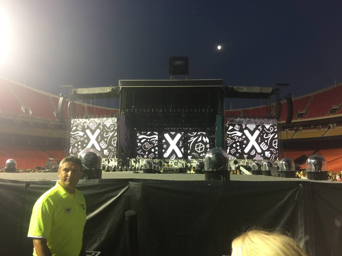 delicatebella13's tweet photo. What a $200 ticket got you in 2015🫣

Why can’t we go back to this kind of pricing?

#otra2015 https://t.co/Cw4oGe3pGv
