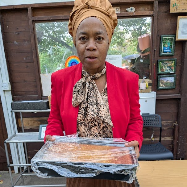 Robert Allotment cat,now helped by Janet & Amanda tweet media