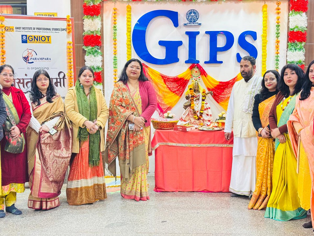 GNIOTCollege's tweet image. GIPS celebrated Basant Panchami with Saraswati Vandana and prayers, embracing the spirit of learning, creativity, and spiritual harmony.
 #BasantPanchami #FestivalOfLearning #GIPS