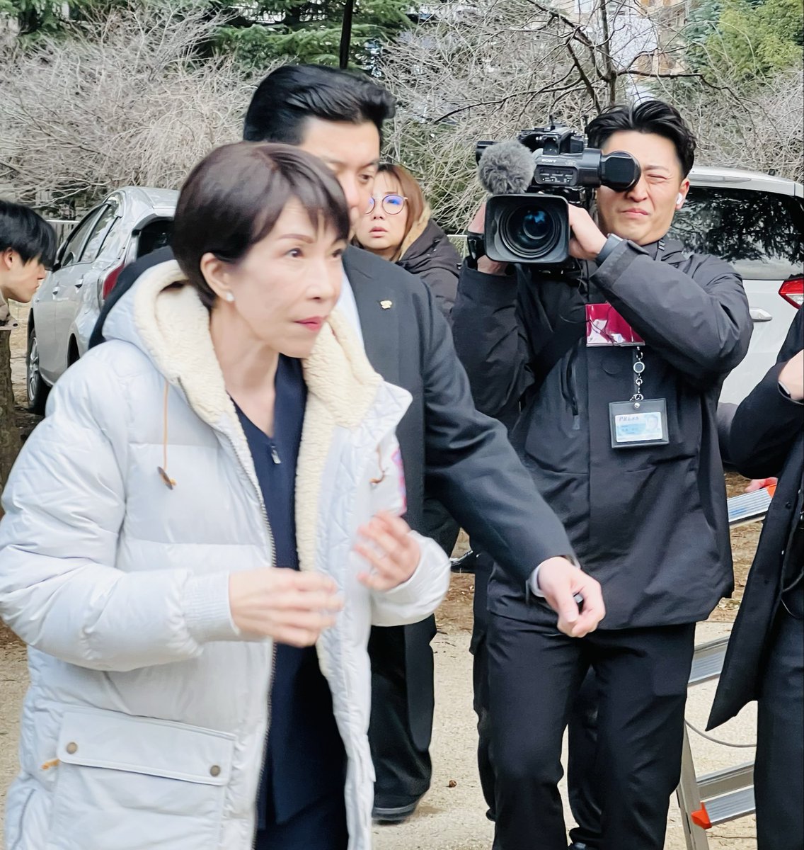 高市早苗 総裁 到着！ @takaichi_sanae