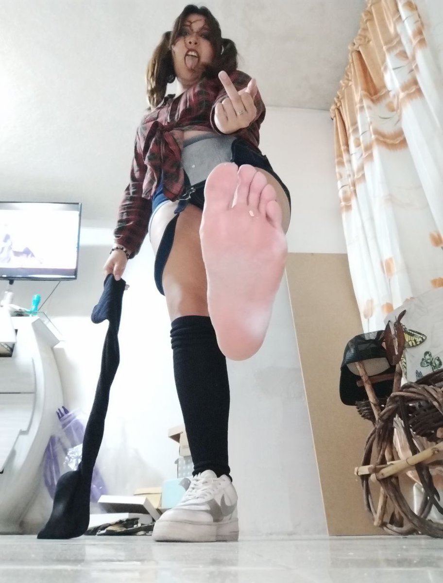 Submit2Forces's tweet photo. Aqui un regalo de su diosa, para que las pongan de fondo y piensen en mi 24/7 💅🏻

Seguro se la pasaran lamiendo la pantalla jajaja 🙂‍↔️ https://t.co/SPQAD9fNOm