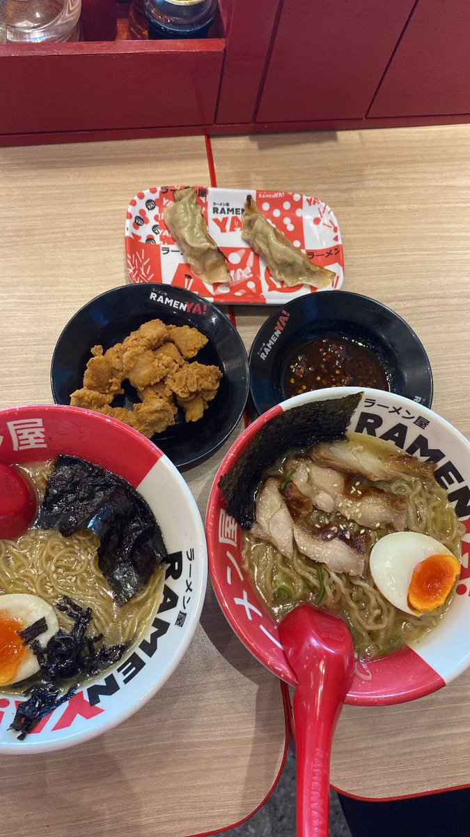 propsofca's tweet image. Makaannn sayanggg