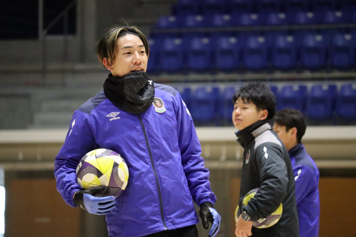 reinmeer_aomori's tweet photo. ┊︎ 𝟏/𝟐𝟕 𝐓𝐫𝐚𝐢𝐧𝐢𝐧𝐠 𝐏𝐡𝐨𝐭𝐨 ┊︎

#髙木輝之 #松本拓海 
#朴勇志 #木場拓実

Instagramも更新中🆙✨
https://t.co/8X4ik0cnaL…

#ラインメール青森 https://t.co/aA0SACBE7o
