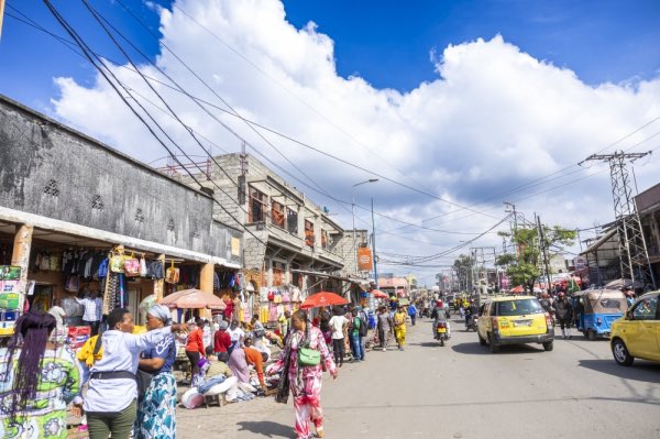albcontact's tweet image. DRC 🇨🇩
the other Congo, 2600 km from Kinshasa 

… there are definitely two DRC’s today.. 
The shiny one looks like this 👇🏾👇🏾👇🏾

Goma’s streets, markets, and people one year under AFC/M23 

“We are thankful that people returned to their homes, and life has gradually returned to