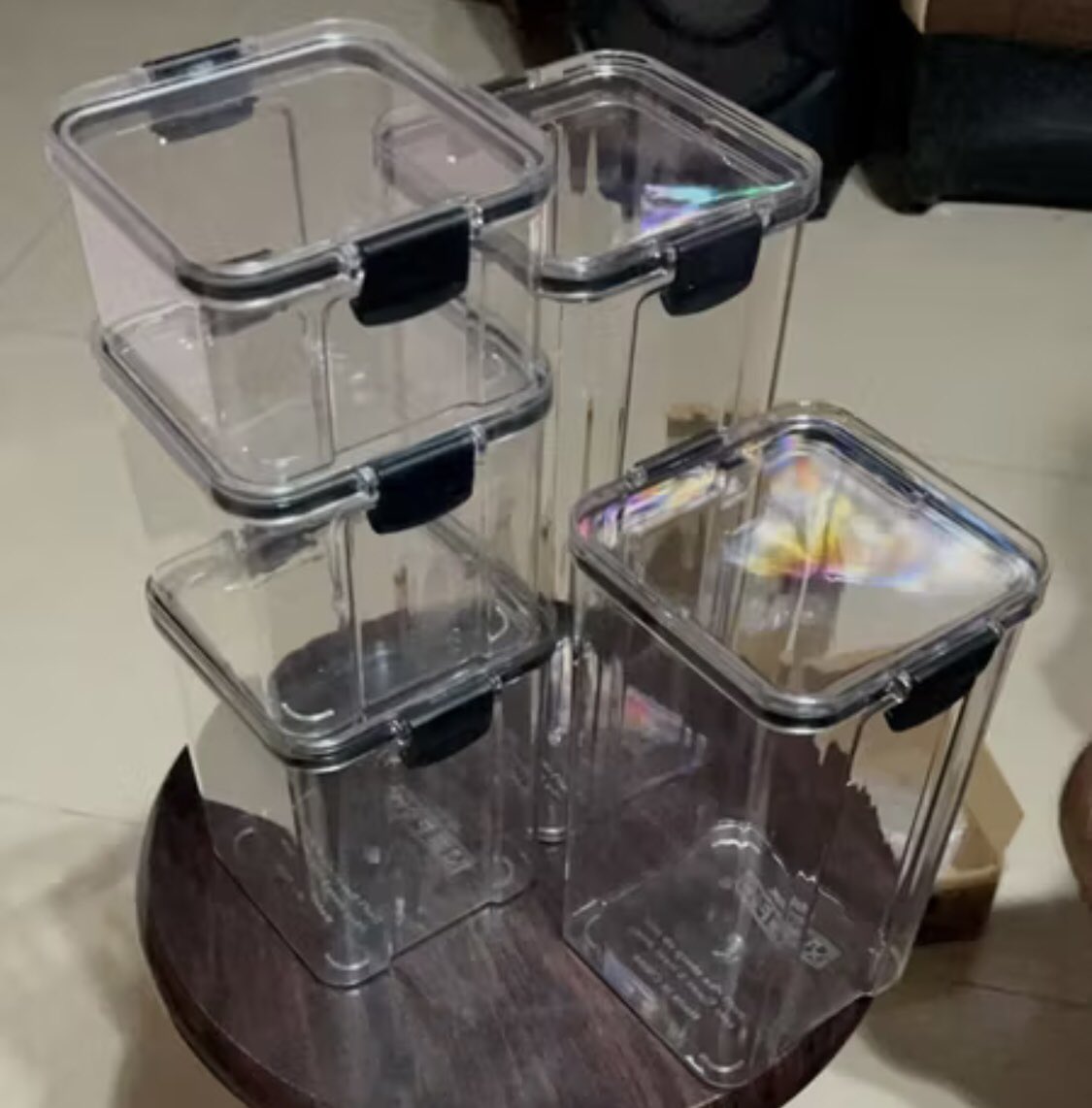 sisolll's tweet photo. Persiapan lebaran, jan lupa bu ibu nyetok toples estetik ini murce 6rbuan aja https://t.co/KW5o02h2ZT