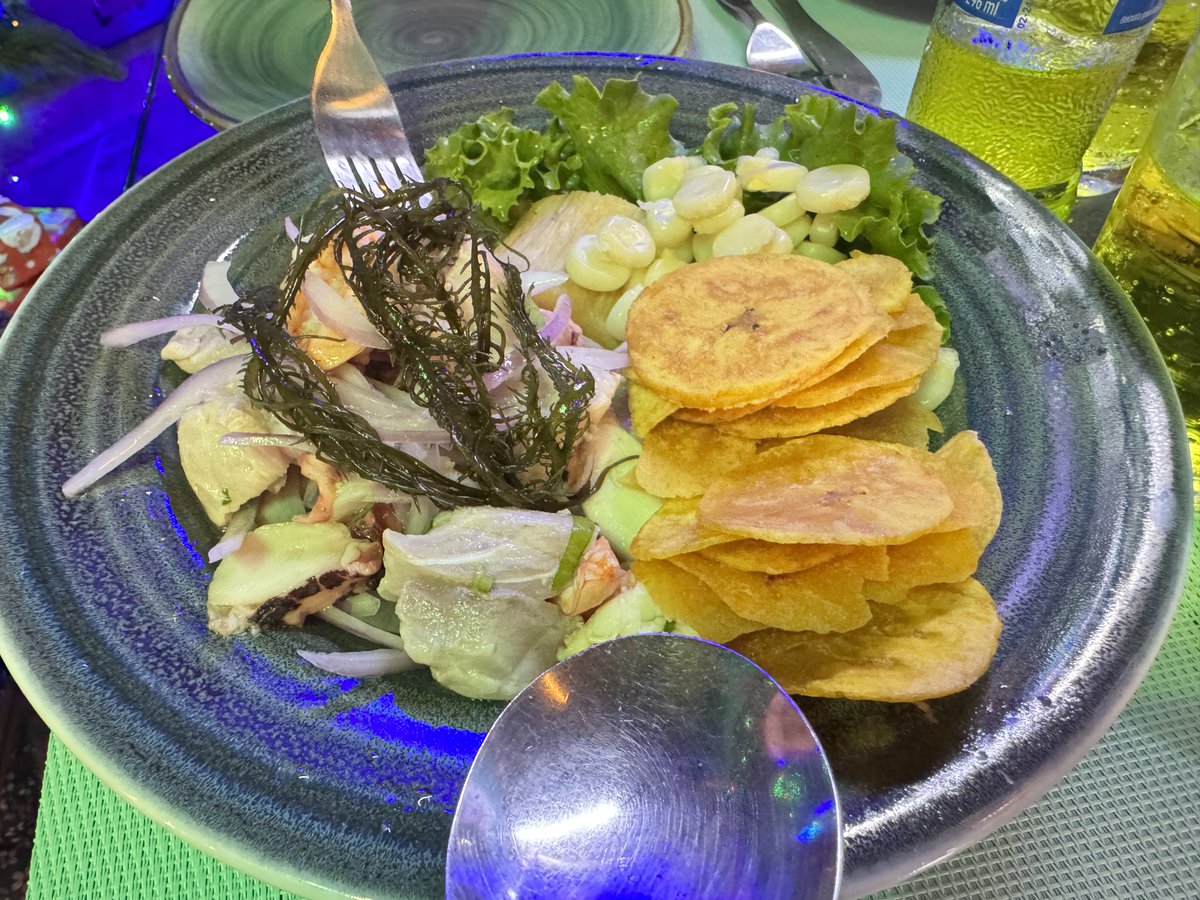 charliedelvalle's tweet image. Con el amigo Emmanuel en Restaurante COSTAZUL Seafood Miraflores en Lima Perú 🥇 #TripAdvisor 🫡 🇵🇪