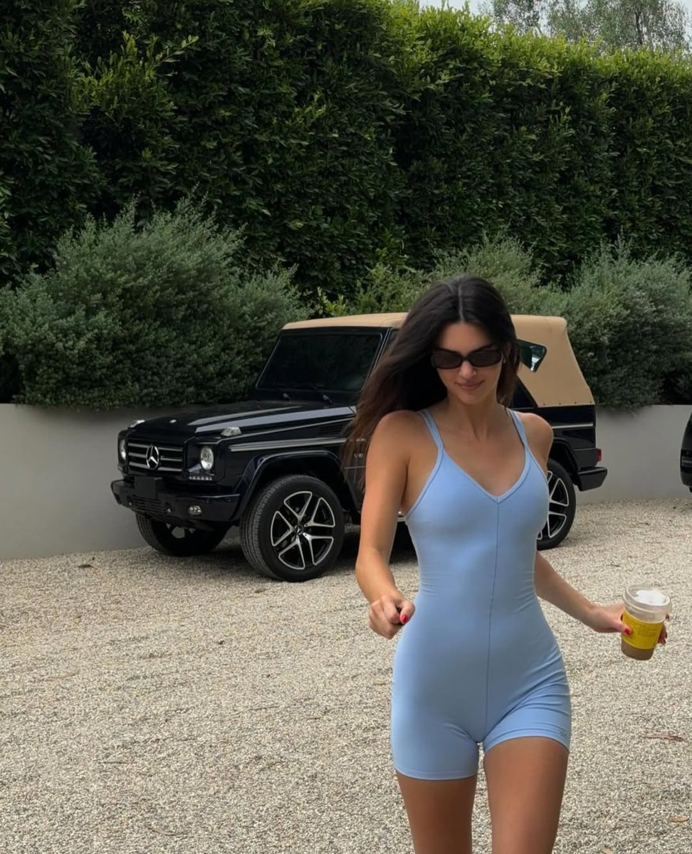 Gooddlovee's tweet image. Kenny 💙