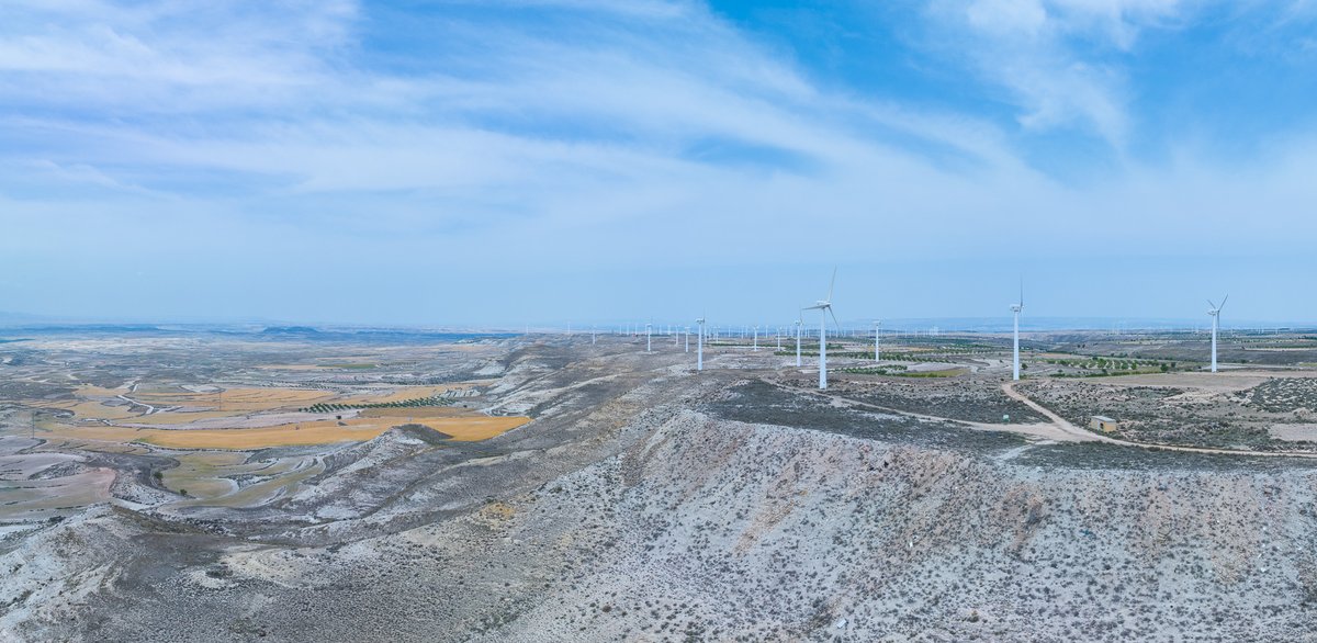 <a href="/mitecogob/">Transición Ecológica y Reto Demográfico</a> 3/
En #VientosDeFuturo apoyamos esta iniciativa, alineada con nuestra manera de entender el despliegue de las #EnergíasRenovables. 

Proceso que requiere diálogo con las comunidades rurales, que deben ser las primeras beneficiadas. 

Fin del hilo 🧵
