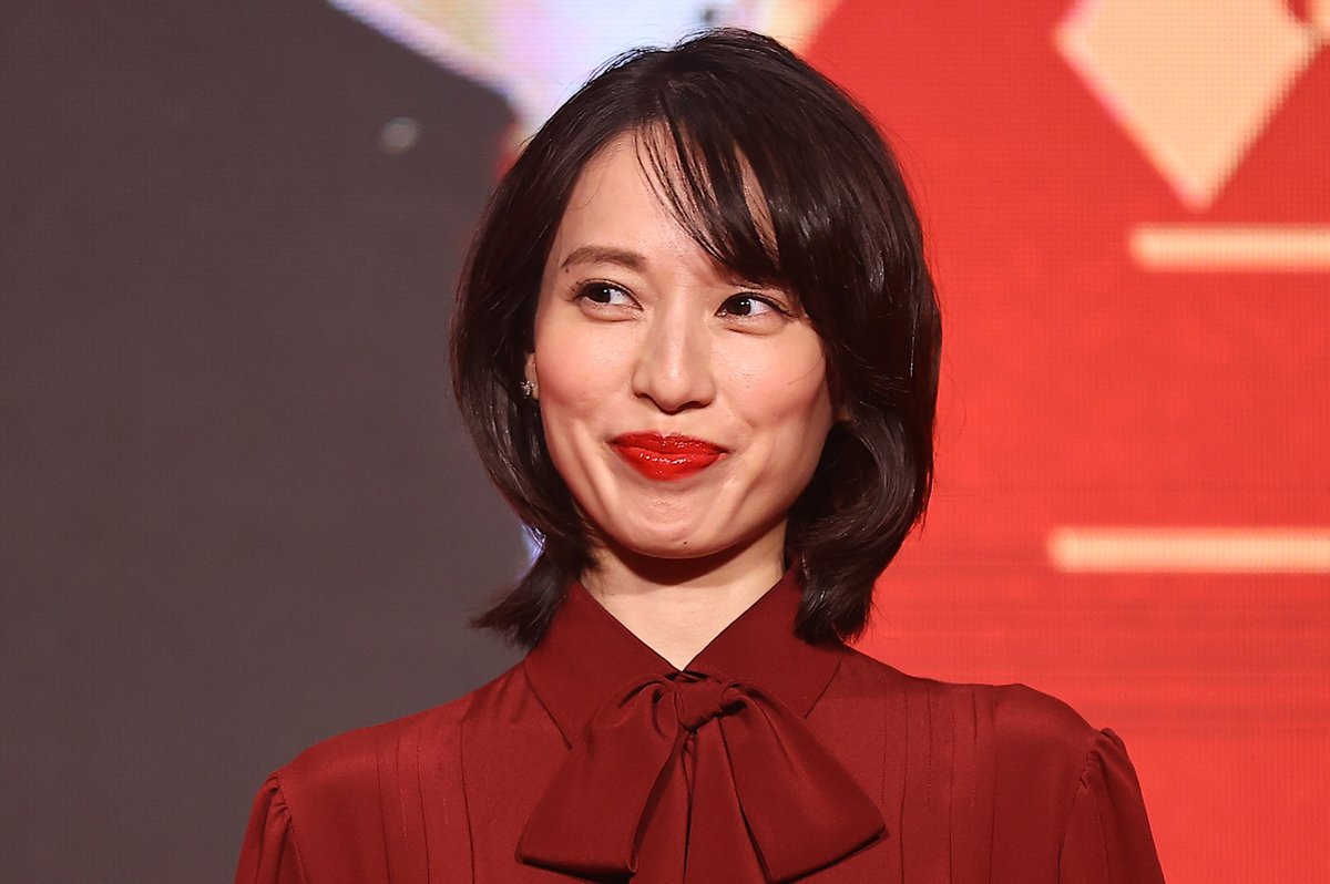 Post by Isabel💐 on X: 穿紅色真好看