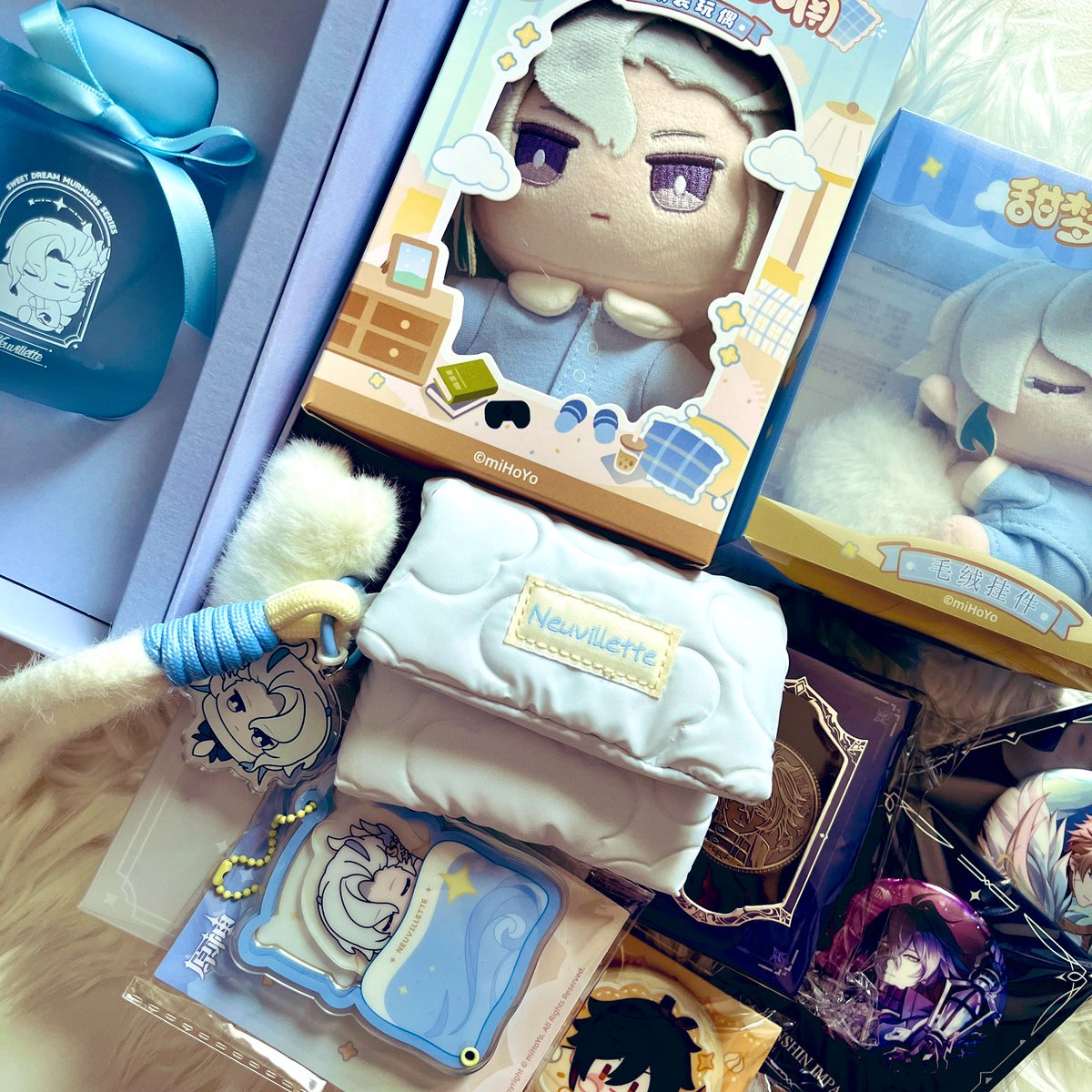 fusefun's tweet image. เซตพี่นิวนอนมาถึงแล้วววว ของจริงน่ารักมากกกกกกกกกก ส่วนน้ำหอมระเหยพอเทียบกับน้ำอบจงหลีแล้วกลิ่นไม่แก่เท่าของอากงจริง 😂 รอบนี้ก็พรีกับร้านคุณโยคนดีคนเดิมค่ะ 🥰 จริงๆมีขนมแถมมาให้ด้วยแต่ไม่ทันถ่ายเพราะกินไปแล้ว ฮืออออ 
#รีวิวโยโย่บายมันนี่