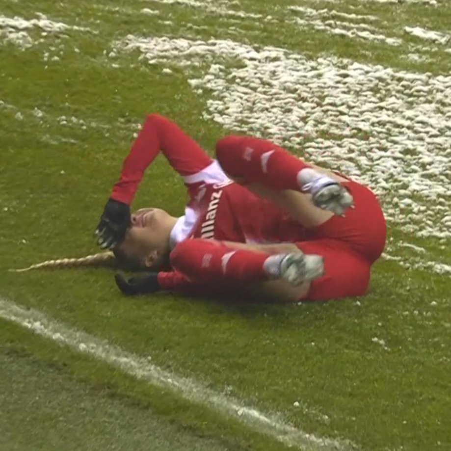 BrightsideM's tweet image. GIULIA GWINN 🔝 #Bayern #Bundesliga #BrightsideGirls