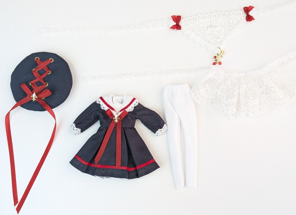 ピコニーモP専用】レースセーラーワンピース ネイビー×レッド」 深みの