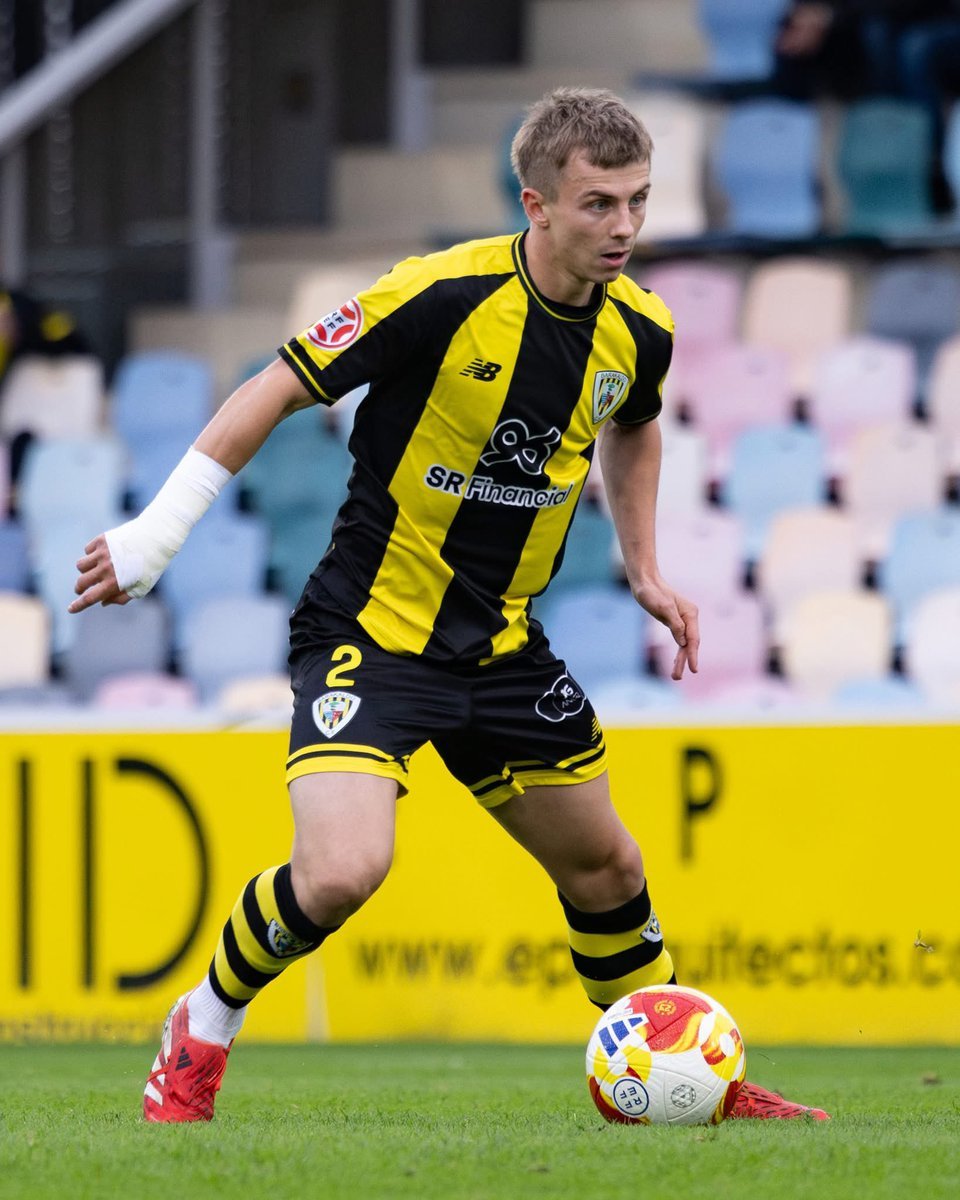 🚨 BOMBAZO | Barakaldo CF
Beñat de Jesús podría salir ESTA SEMANA rumbo a Segunda División.
👀 <a href="/CDMirandes/">Club Deportivo Mirandés</a> o  <a href="/Cadiz_CF/">Cádiz Club de Fútbol</a>, destinos muy bien colocados.
⏳ Operación caliente.
#BarakaldoCF #Fichajes #Mercado