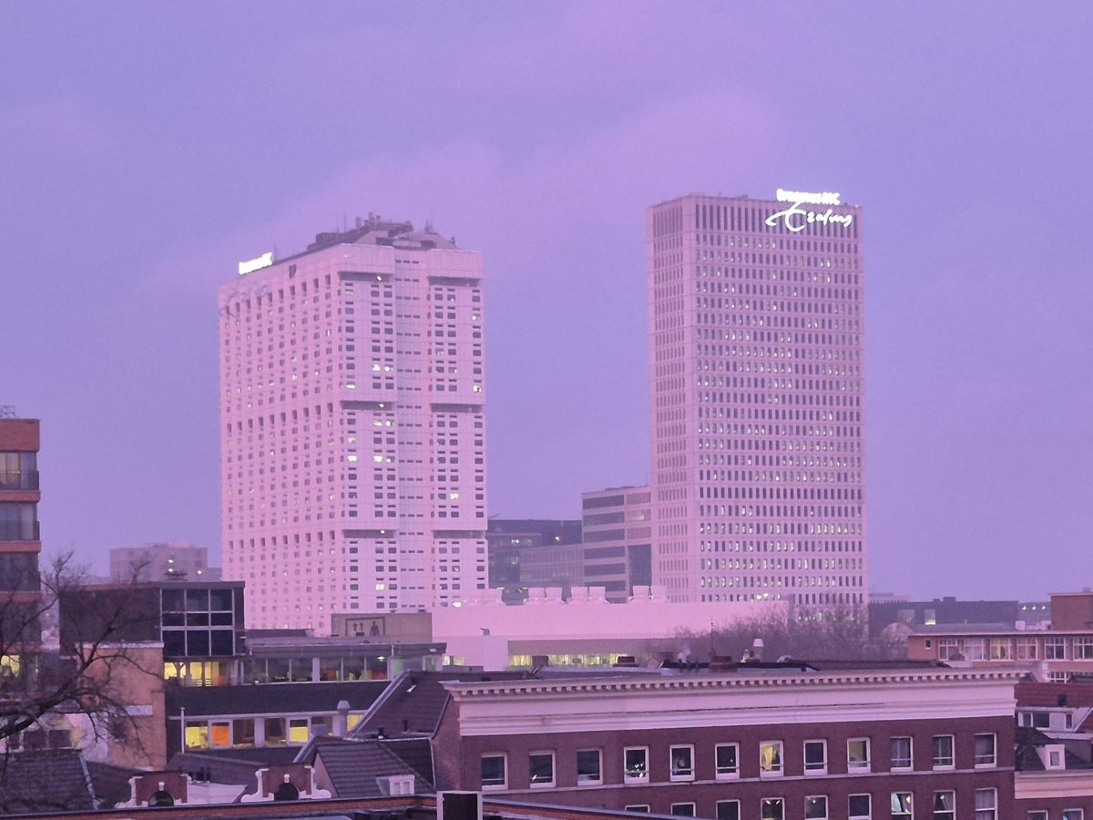 marian070249's tweet image. Rotterdam kleurt! #EMC