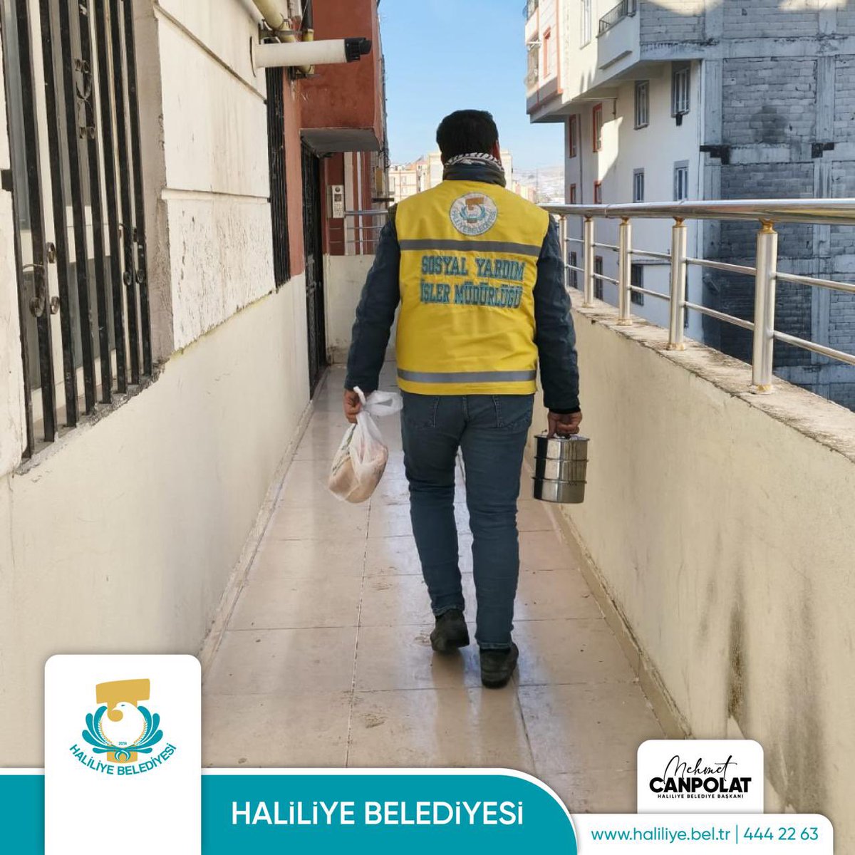 Sosyal belediyecilik anlayışımızla gönüllere dokunmaya devam ediyoruz. 🤗

Aşevi hizmetimizle her gün 4️⃣ bin 7️⃣4️⃣9️⃣ vatandaşımıza sıcak yemek ulaştırıyor, paylaşmanın ve dayanışmanın en güzel örneğini birlikte yaşatıyoruz. 🤝