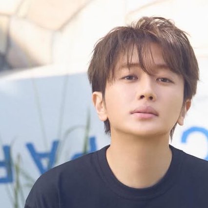 nekolippy's tweet image. 頭抱えてる😇
もみあげまわり、襟足まわり、どタイプすぎる😇
そして完璧おぶ完璧なEライン😇
#Nissy #西島隆弘
#Naptime.
#naptimess26