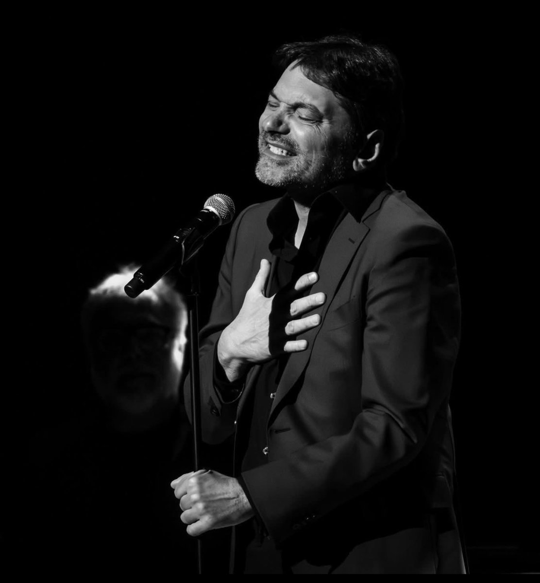 Beau spectacle hier au Théâtre St-Denis pour la Nuit de la Déprime au profit de la Fondation Ronald-Denis. Merci aux organisateurs et surtout à vous le public. Prochain spectacle, le 13 février pour J’t’aime tout court. Billets sur le nicolaciccone.com.
#belle #cause