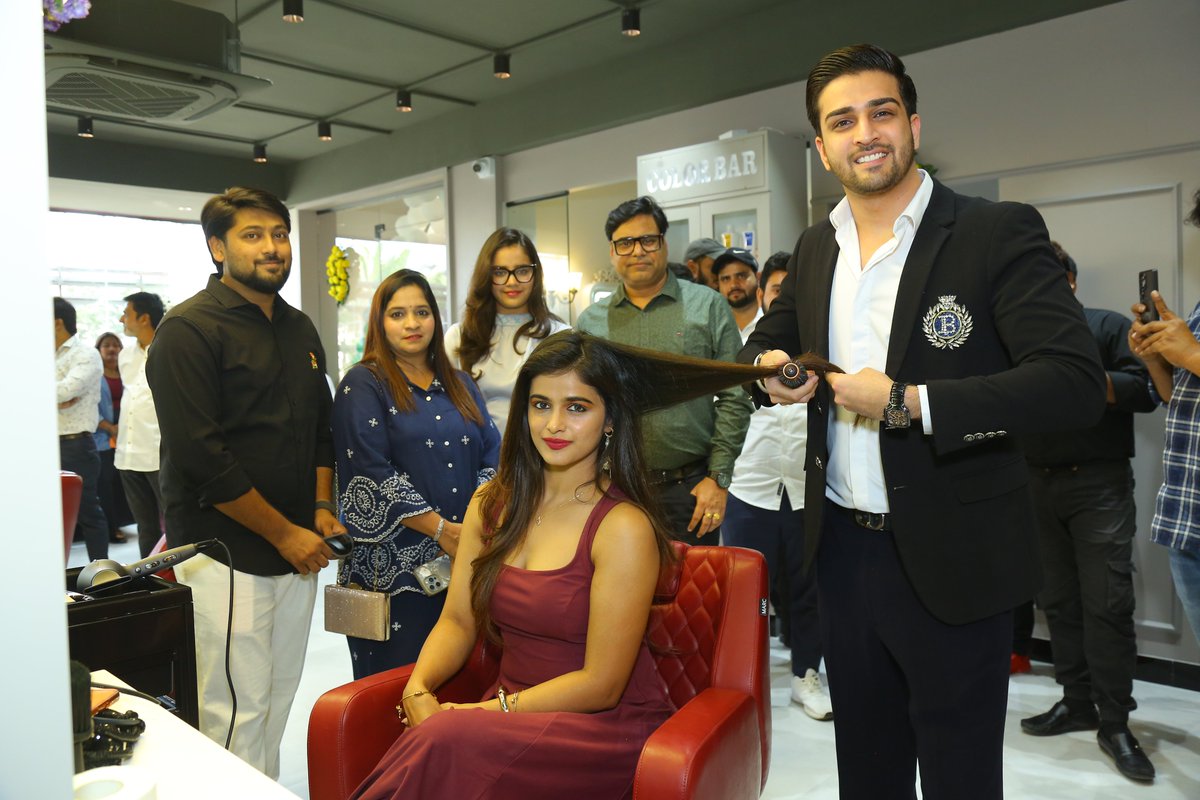 Ample Reach PR tweet media