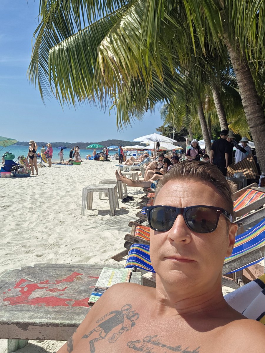 Koh Samet 🌴☀️
Wow! 
Det här var otroligt. Sååå nöjd och glad över att jag valde att ta några dagar här.