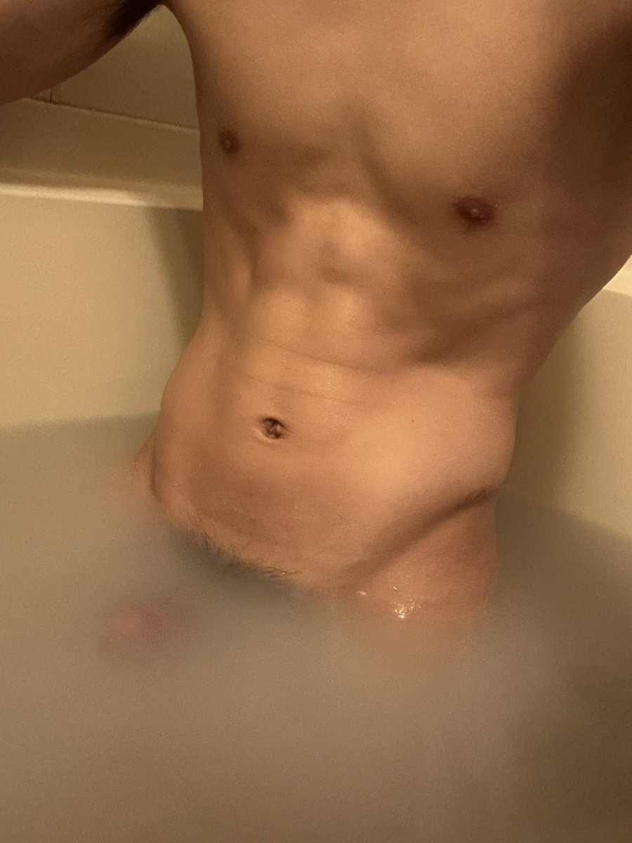 きょう tweet media