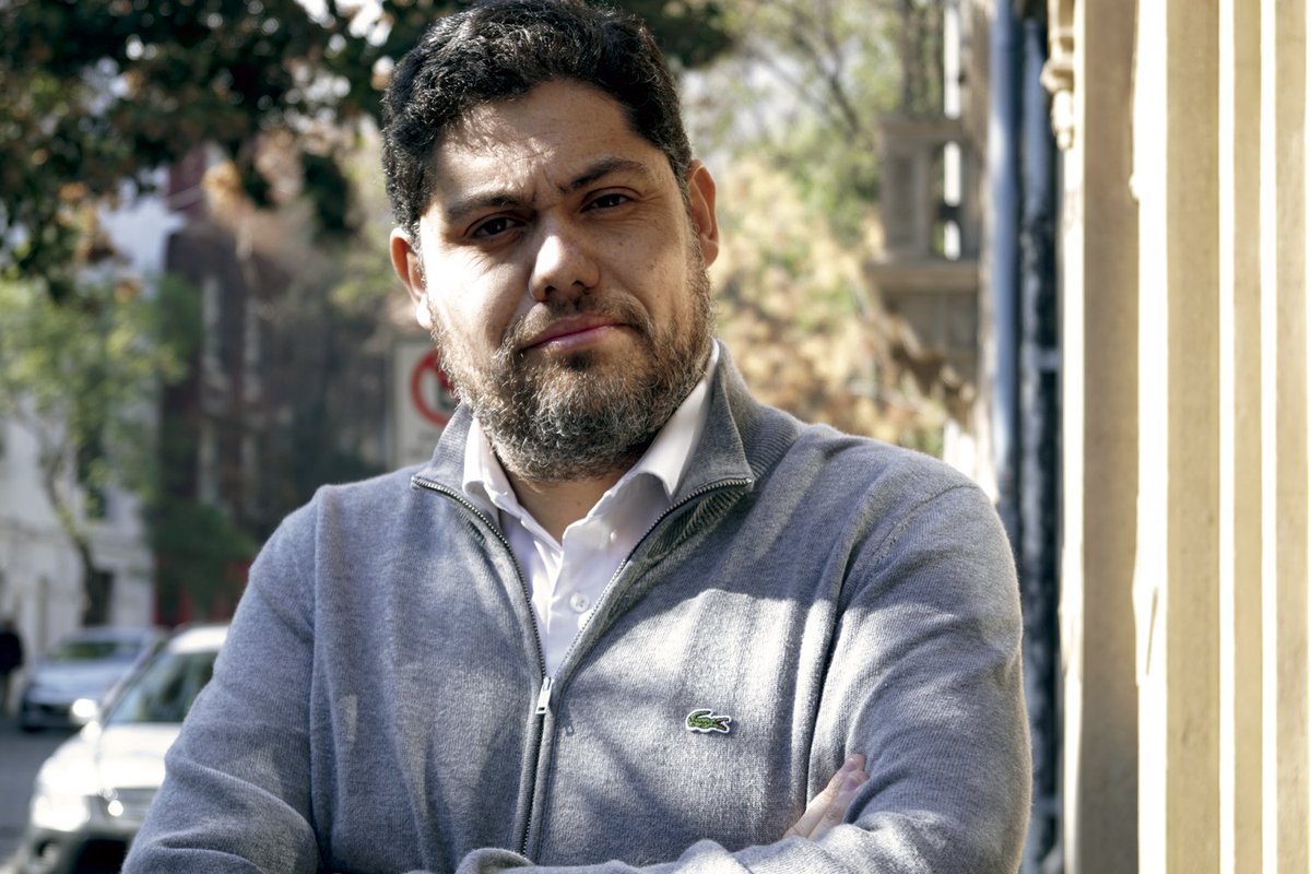 gene_llerena's tweet image. pq este CARAJO goza de libertad, ni siquiera a sido formalizado, ¿LARRAIN amigo de boric? ¿cual es el "secreto" realmente?