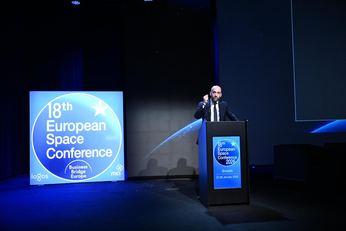 Pas de souveraineté sans accès à l’espace. 

Aujourd’hui à Bruxelles au #Eurospace Summit, j’ai réaffirmé que l’Europe doit refuser toute dépendance, protéger ses infrastructures spatiales et investir massivement. 

Déploiement d’Iris2, préférence européenne, lanceurs: de