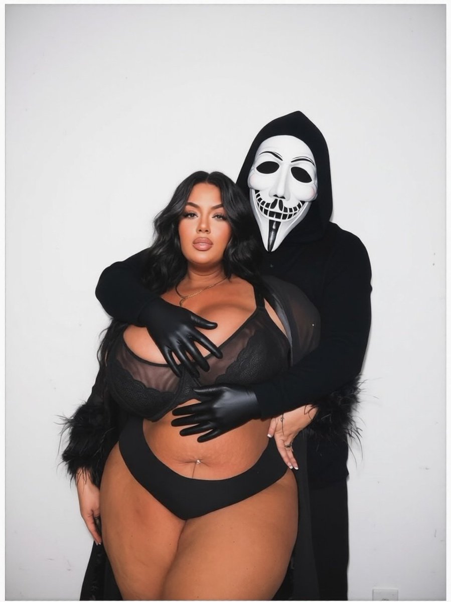 Anascomafia's tweet photo. @ashbovaxo Damn fuckin big titties😋 lemme spank those big titties and squeezed them 🥯🍆🥯🥰😋 https://t.co/Avlcv5Lufv