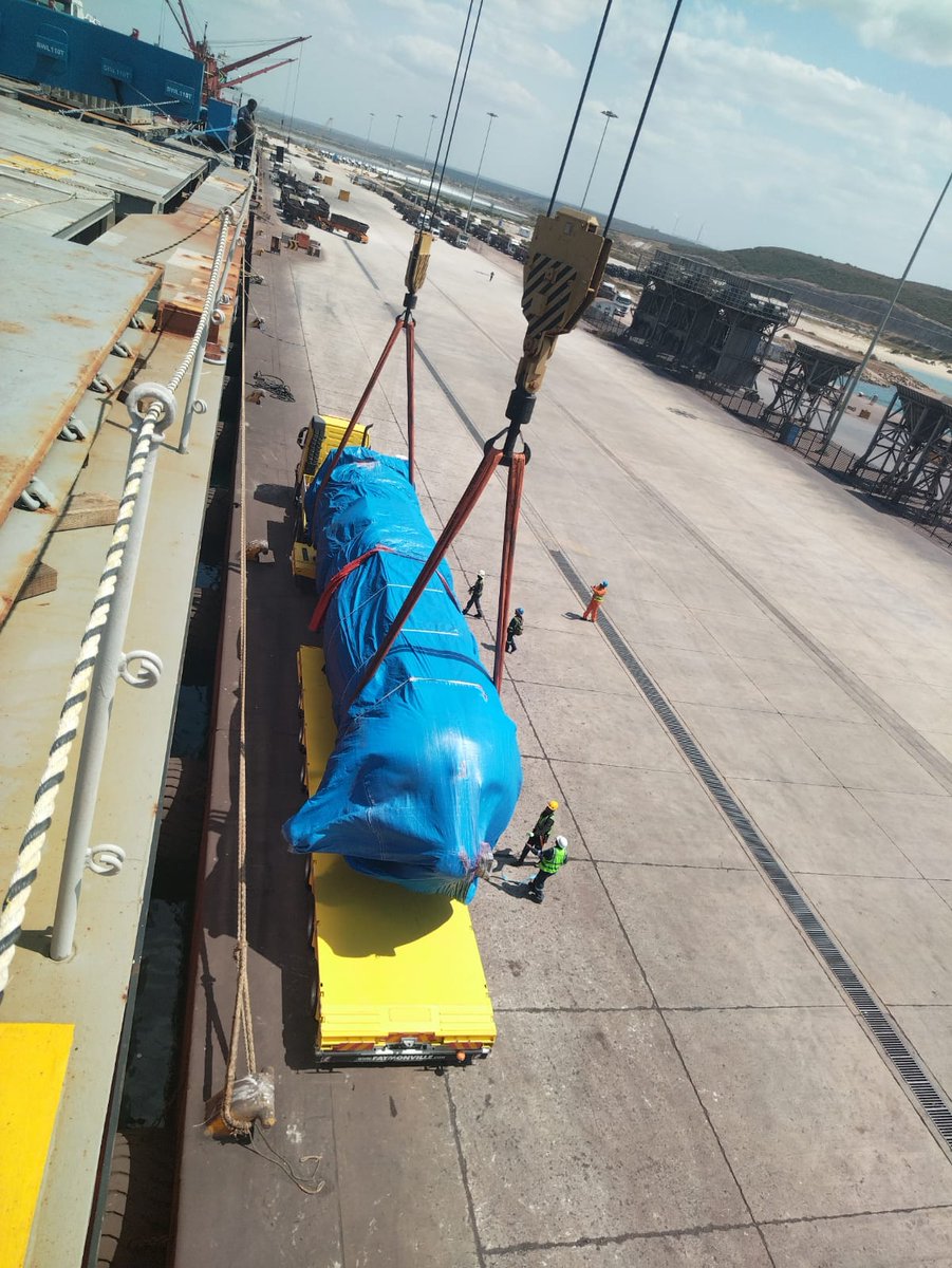 AGLgroup_'s tweet photo. AGL South Africa completed the shipment of two 45-tonne autoclaves for Shatterprufe, from China to Coega Harbour.

This first phase supports Shatterprufe’s R400m expansion in Gqeberha, creating 100+ jobs 🤝

#AGL #PortLogistics #ConnectingAfrica #AfricaTransformation https://t.co/aQVmzLw8Eq