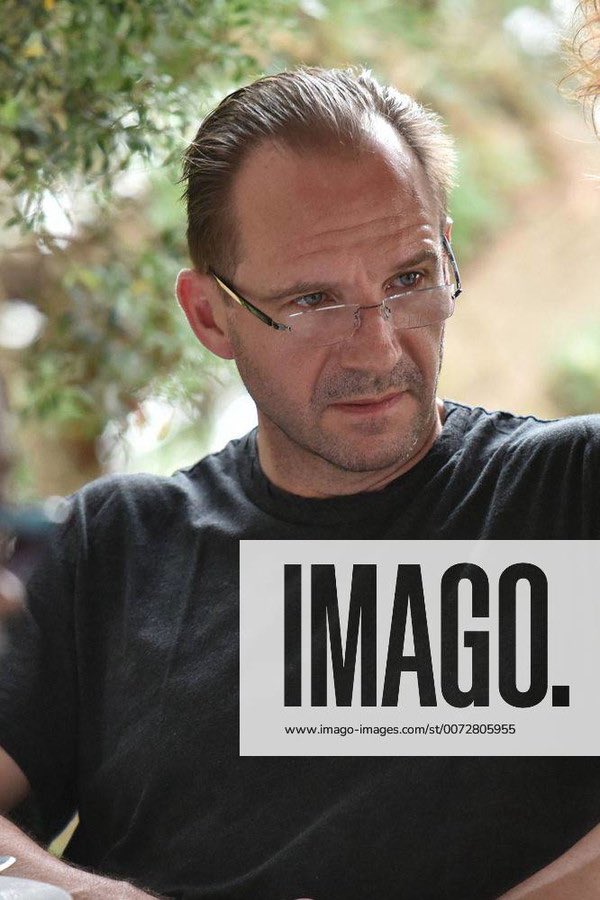 afullstop_'s tweet image. 떠오르는 모든 말이 부적절해서 말을 못하겠음