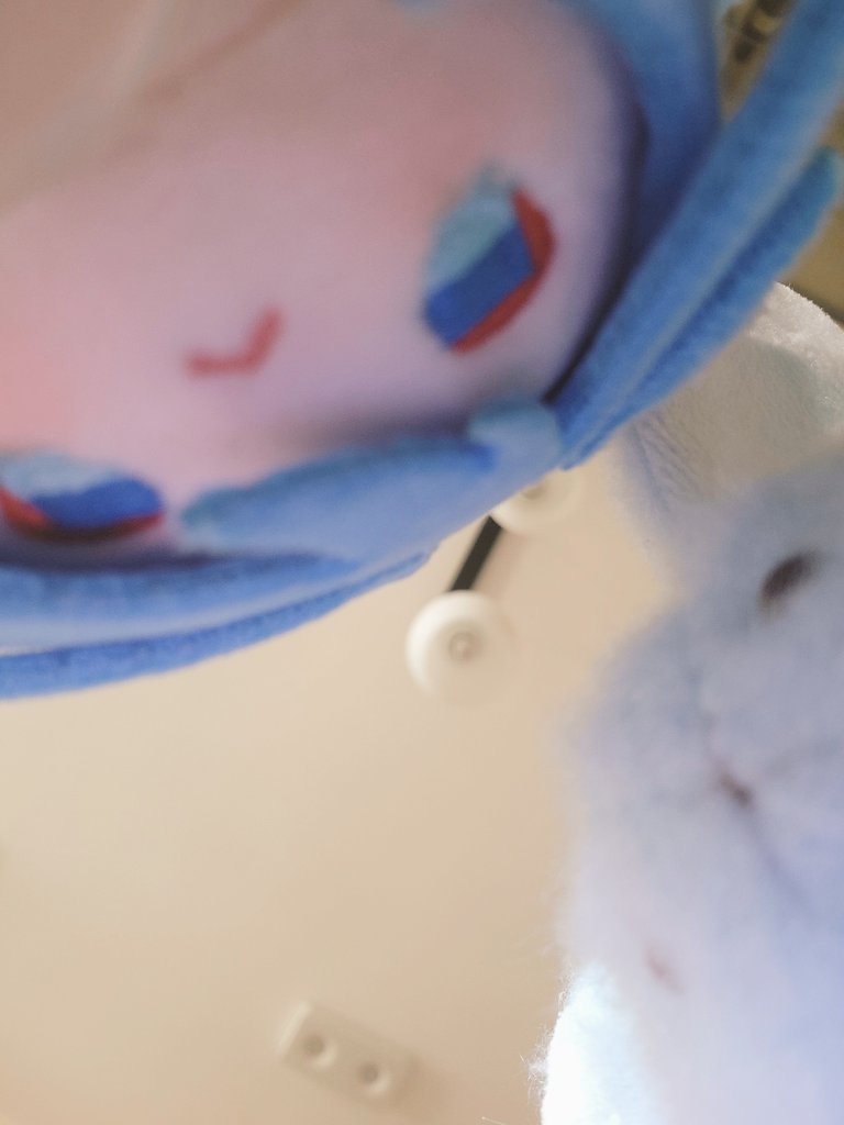 最近好像流行這樣拍照www