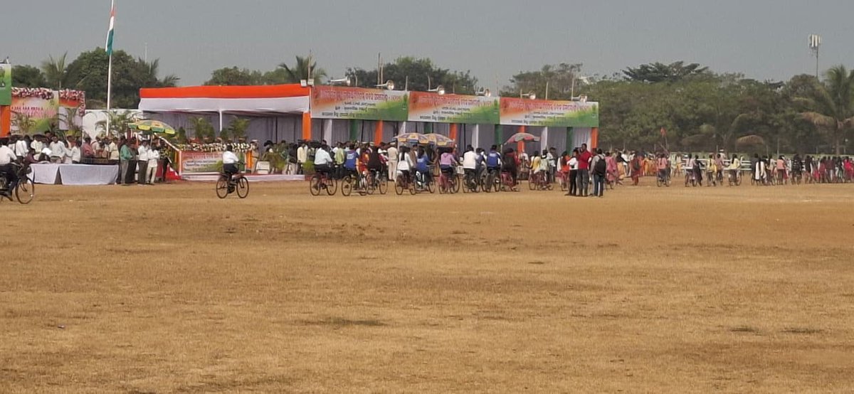 dswo_puri's tweet photo. The rally was held in the presence of the Collector &amp; District Magistrate, Puri, DSWO, Puri and other district-level officers.
@CMO_Odisha @dcmo_pravati @WCDOdisha @dm_puri. https://t.co/fSwES3i5PG