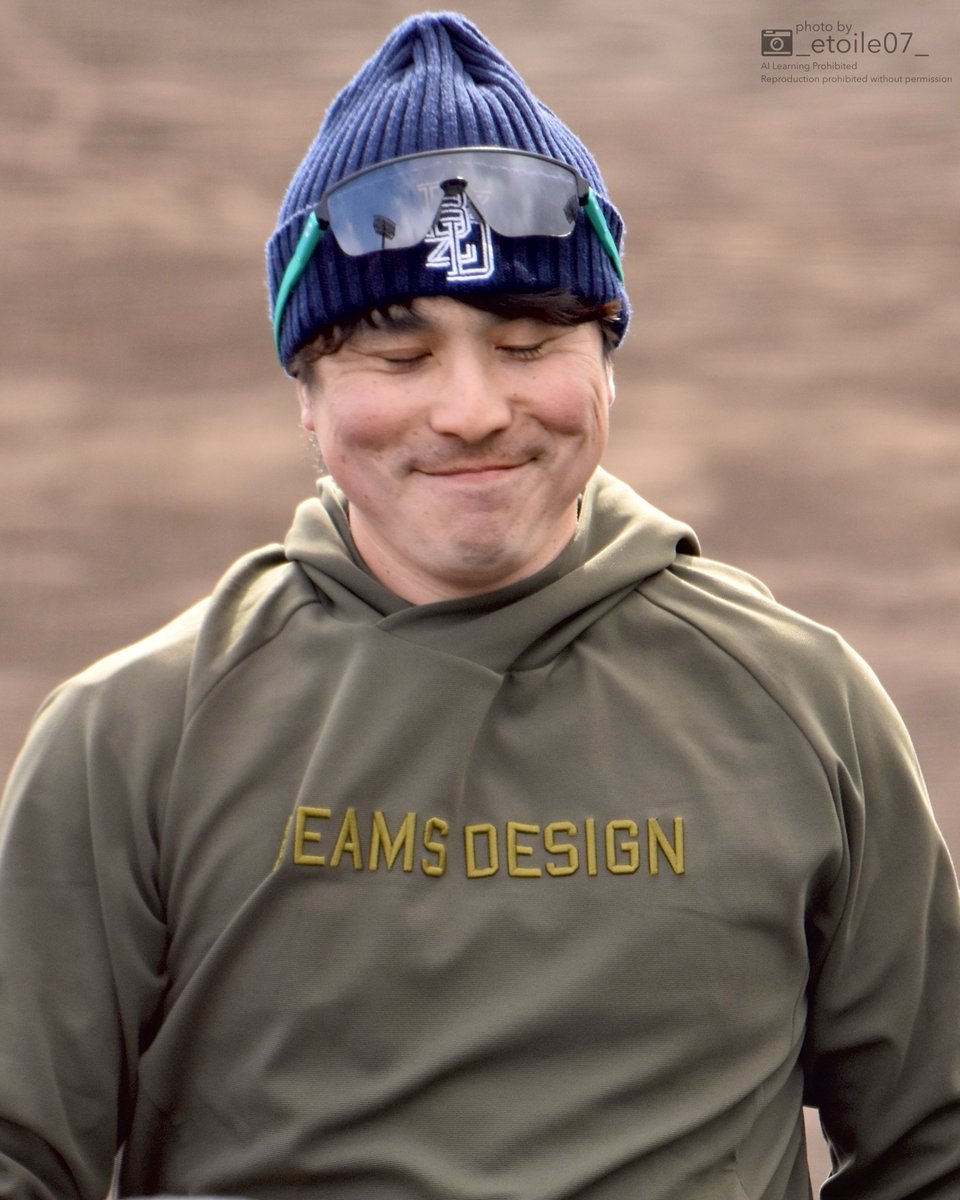 ☀️倉敷自主トレ
2026.01.25 ⚾️ 倉敷市営球場
（ ニコーッ😃からの→😌 ）
#baystars
#佐野恵太 選手