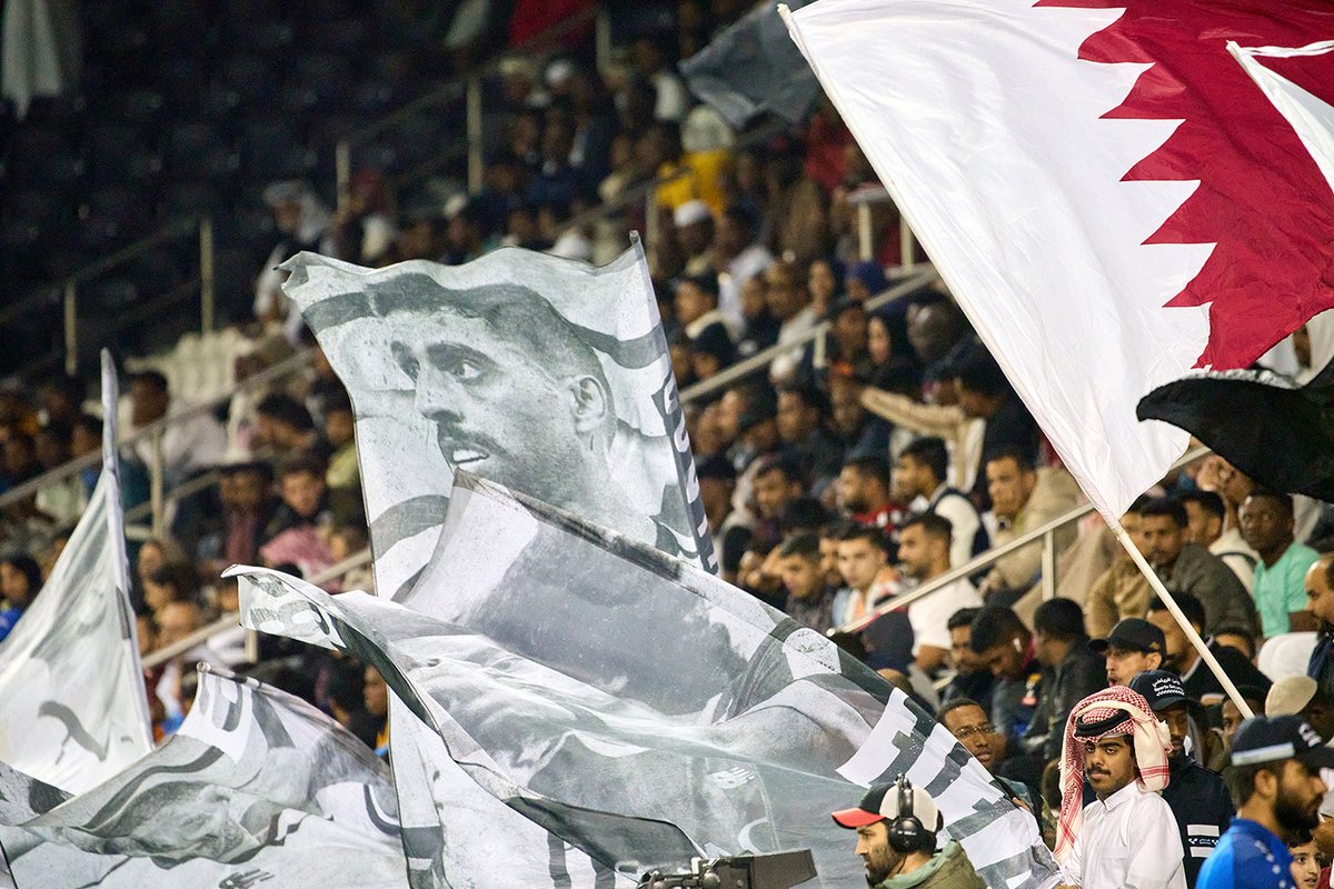 Al Sadd celebrate after defeating their UAE opponents Shabab Al Ahli Dubai FC, thanks to Rafa Mújica’s hat trick, two in extra time, during the AFC Champions League Elite, Group B, at Jassim bin Hamad Stadium in Doha on December 23, 2025.
#AFCChampionsLeagueElite #SonyMEA