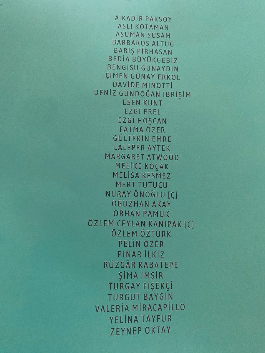 Çok güzel bir ilk sayı olmuş dosya konusu Aslı Erdoğan şahane yazılar var şahane şiirler 🌸