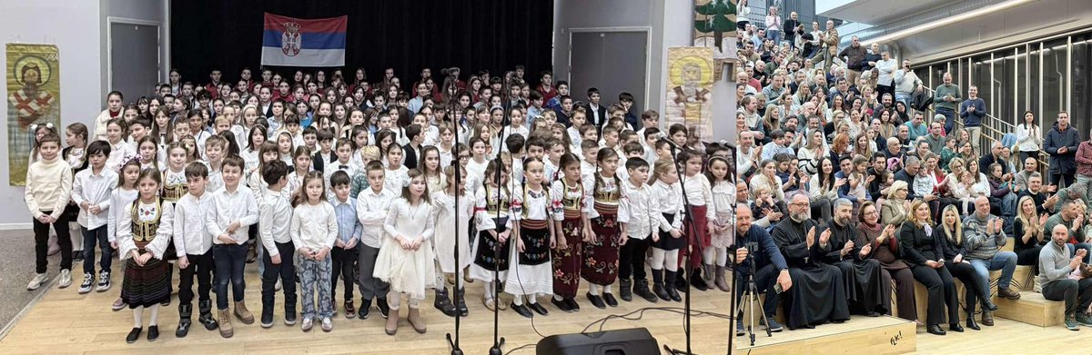 СВЕТОСАВНИ НАРОД СЛОГОМ И УТРОЈЕНИМ ГЛАСОМ СЛЕДИ СВОГ ПАСТИРА СВЕТИТЕЉА САВУ
Радост и понос на наше најмлађе испунило је препун простор.
Наша највећа појединачна Допунска школа која броји преко 300 ученика, прославила је школску славу Светог Саву пред безмало 1000 људи у публици.