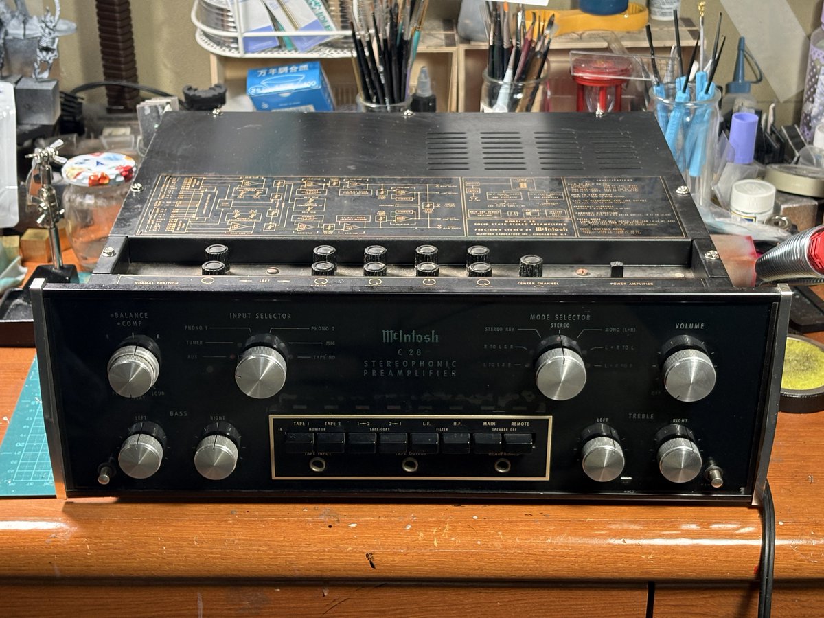 というわけでヤフオクで7万で落札したMcIntosh C28プリアンプ、修理