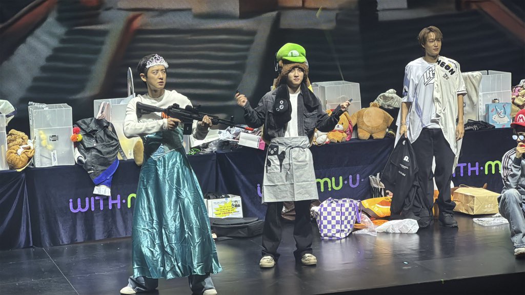 サイン会のペンサアイテム毎回面白くて好きwwwwww