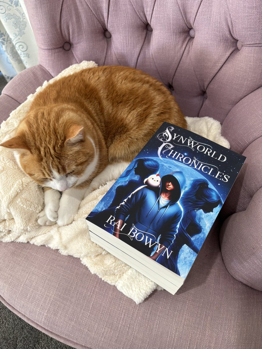Heya, SynWorld Chronicles is my indie debut novel in #SPFBO competition

FREE promo for next 5 days - dark fantasy, reincarnation, karma, angels, demons and a cute chicken 🐔 

amazon.com.au/SynWorld-Chron…

Please check it out ❤️ and RT