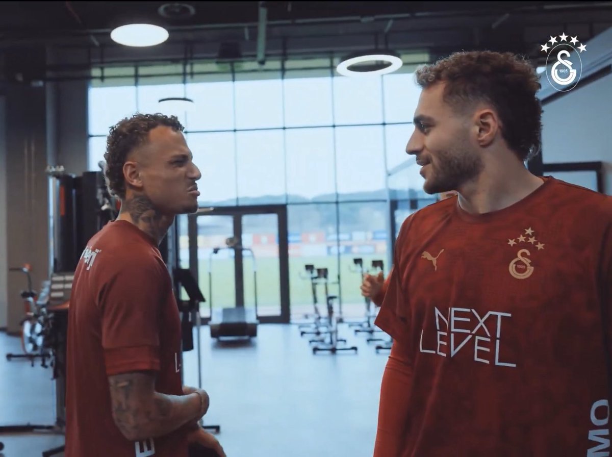 Barış Alper ve Noa Lang’ın ilk karşılaşması.